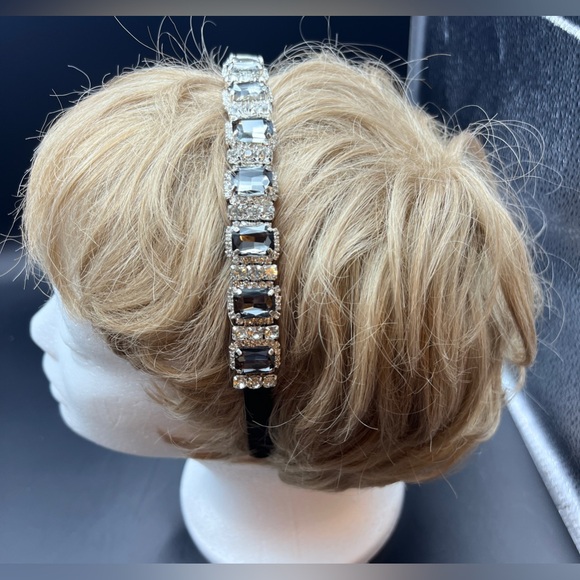 Regal Crystal Beaded Headband - Grey Halo - NWOT - Picture 2 of 4